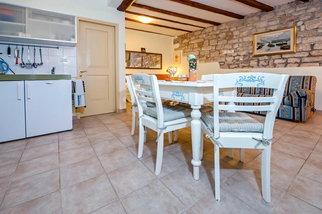 רוביני Guest House Sotto I Volti Centro Storico מראה חיצוני תמונה