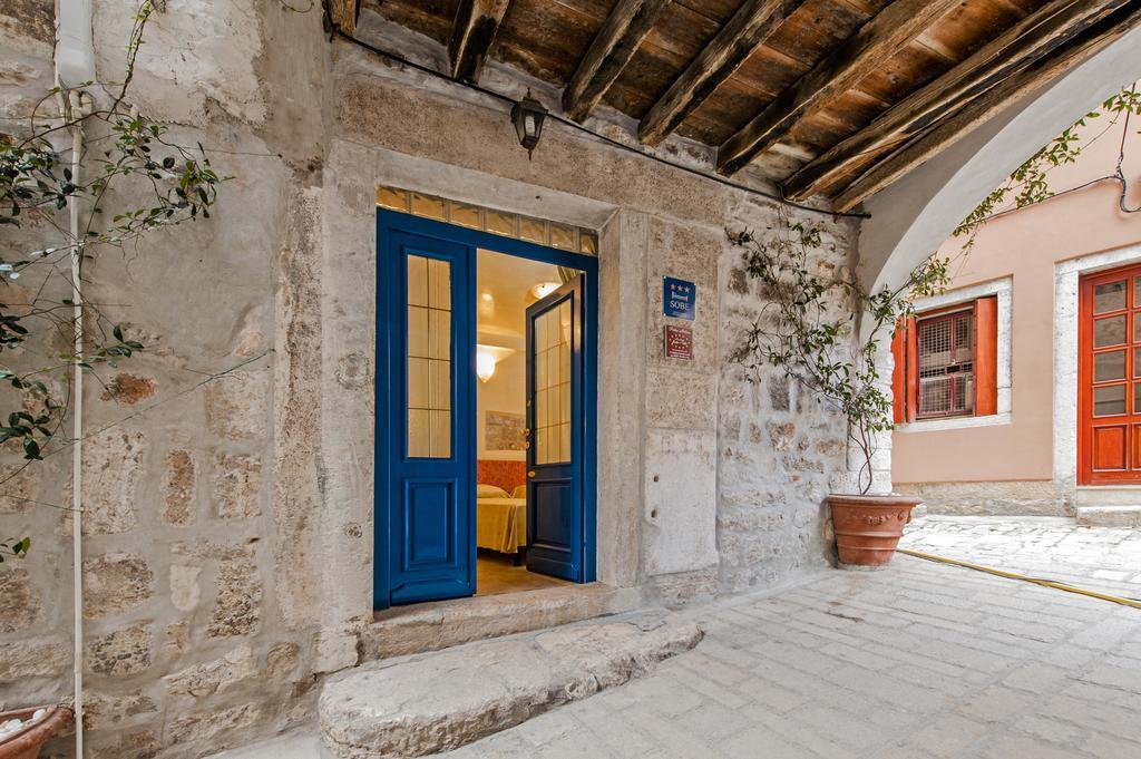 רוביני Guest House Sotto I Volti Centro Storico מראה חיצוני תמונה