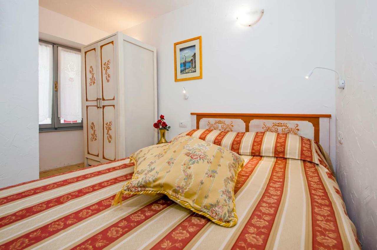 רוביני Guest House Sotto I Volti Centro Storico מראה חיצוני תמונה