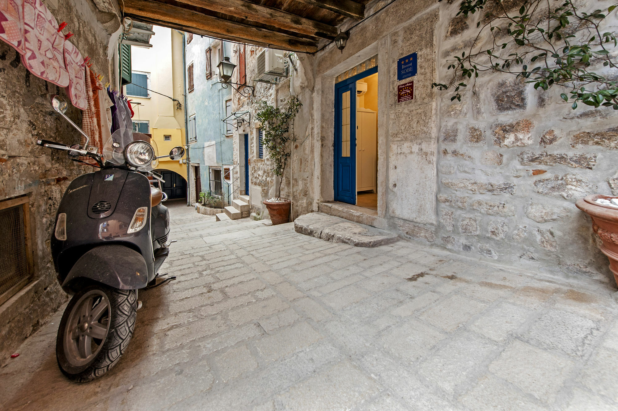 רוביני Guest House Sotto I Volti Centro Storico מראה חיצוני תמונה